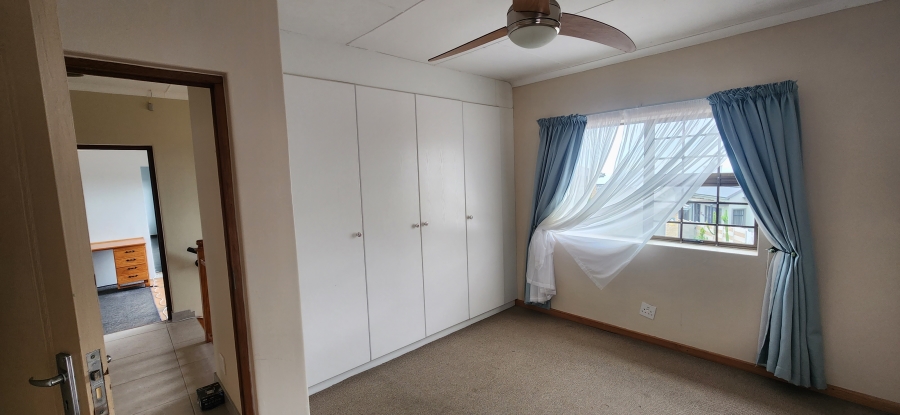5 Bedroom Property for Sale in Dana Bay Western Cape